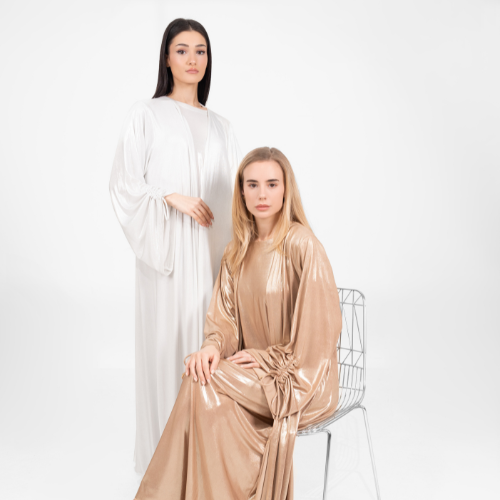 Modest Fashion: Mastering the Art of Color Clashes Nakaya Modest Fashion: Mastering the Art of Color Clashes Nakaya