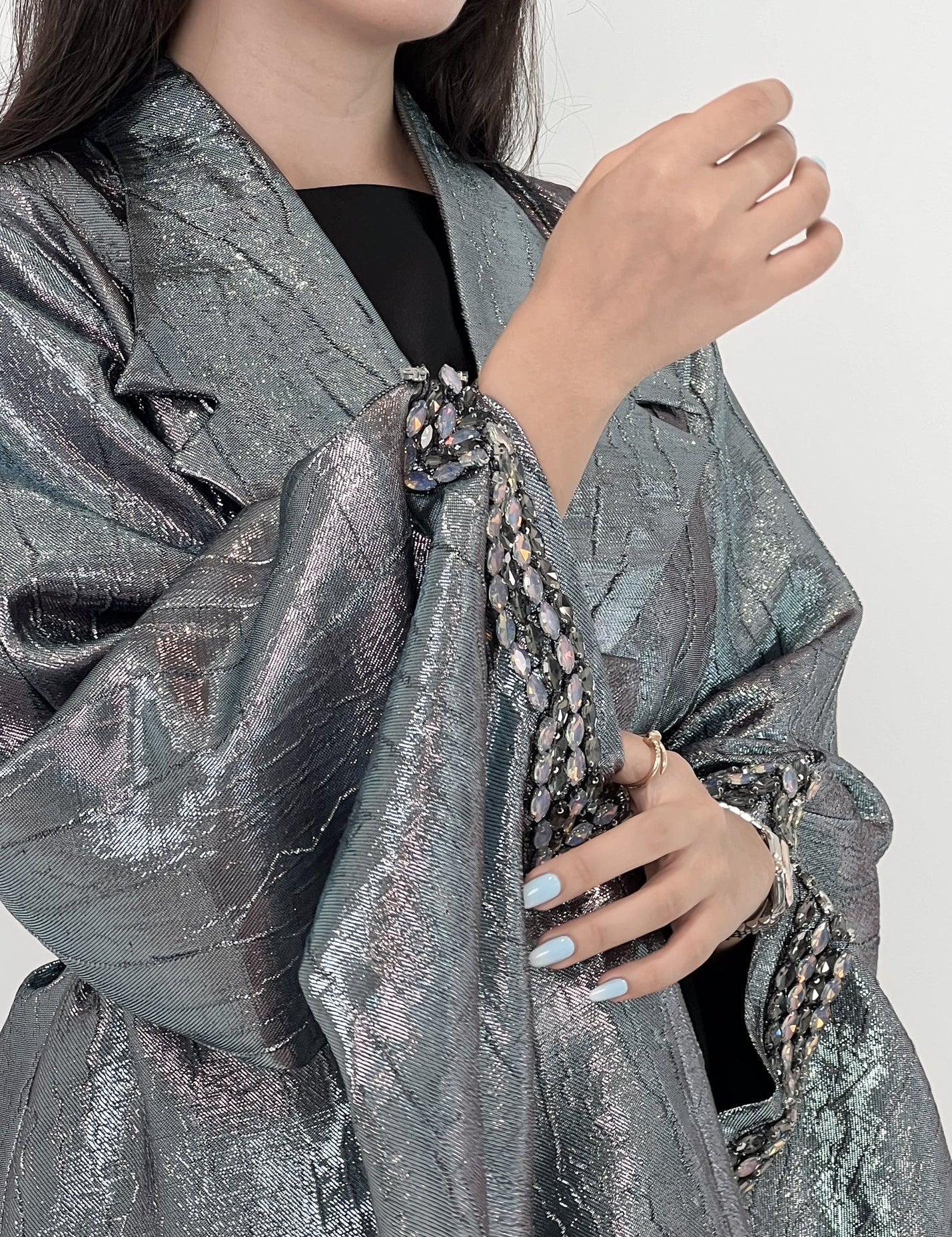 How to Choose the Perfect Abaya Size?